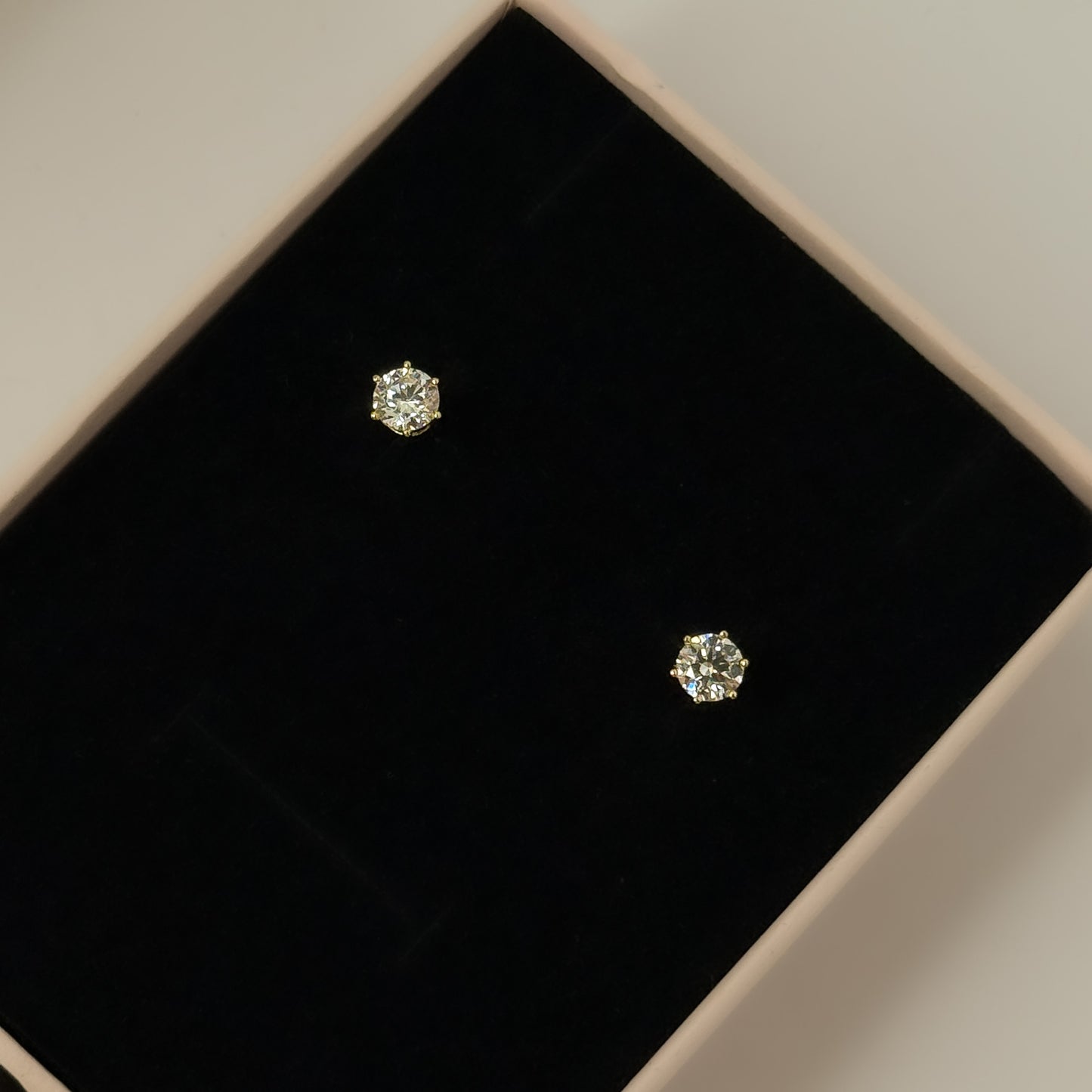 18K Gold Plated AD Stone Stud (Medium)
