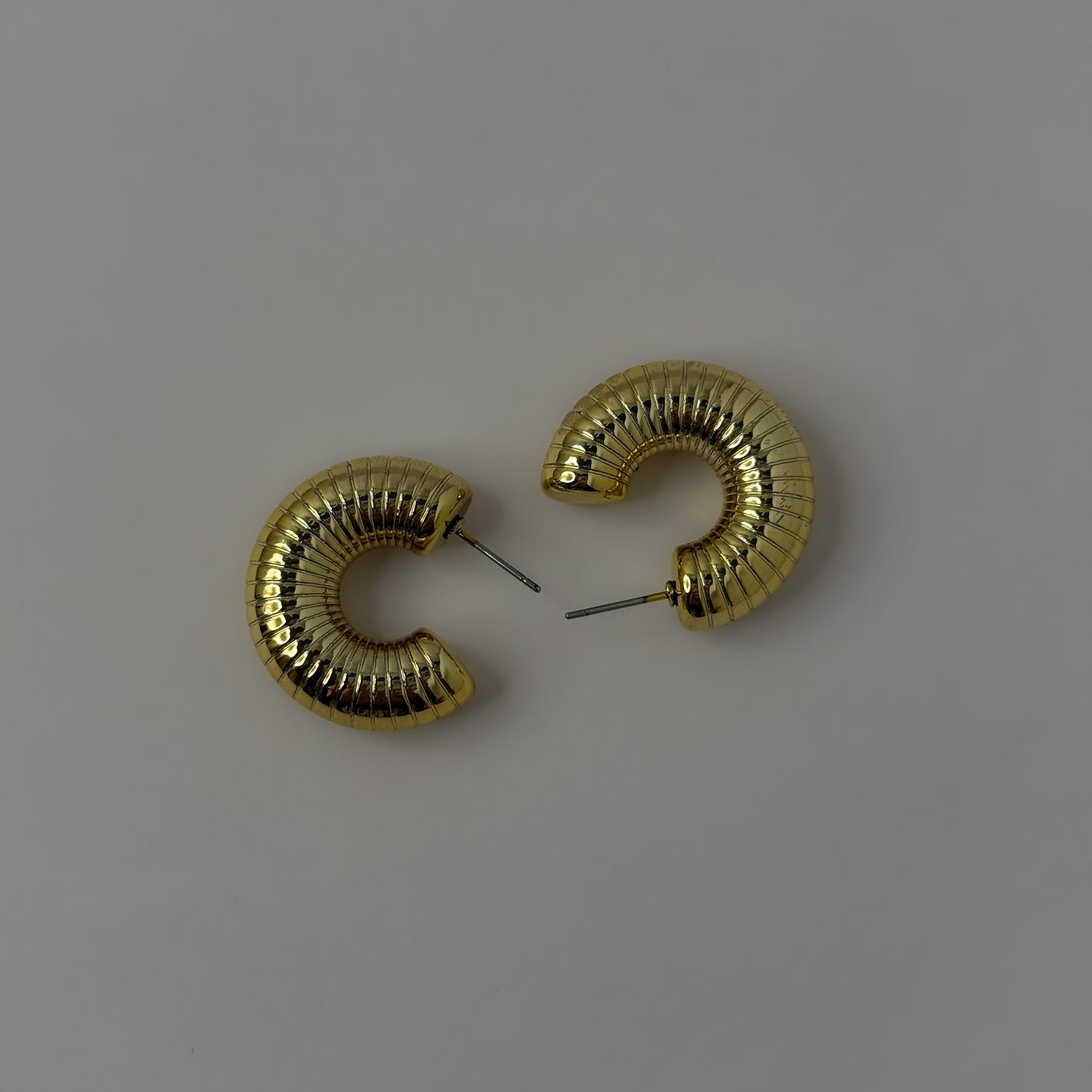 Snail Chunky Half Hoops