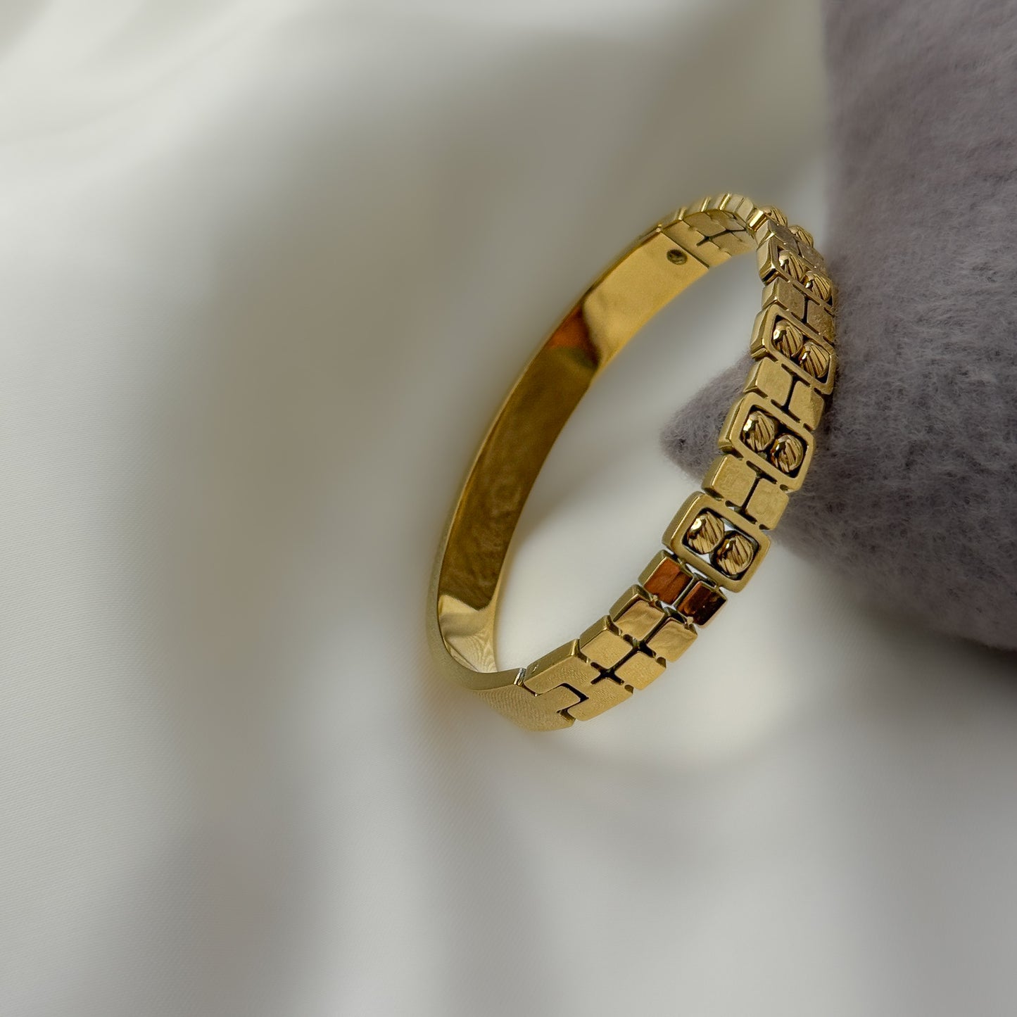 18K Gold Plated Elegant Bracelet