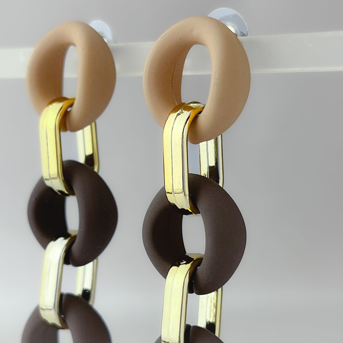 Korean Neutral Linked Earrings