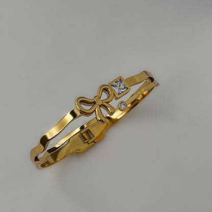 18K Gold Plated Elegant Bow Bracelet