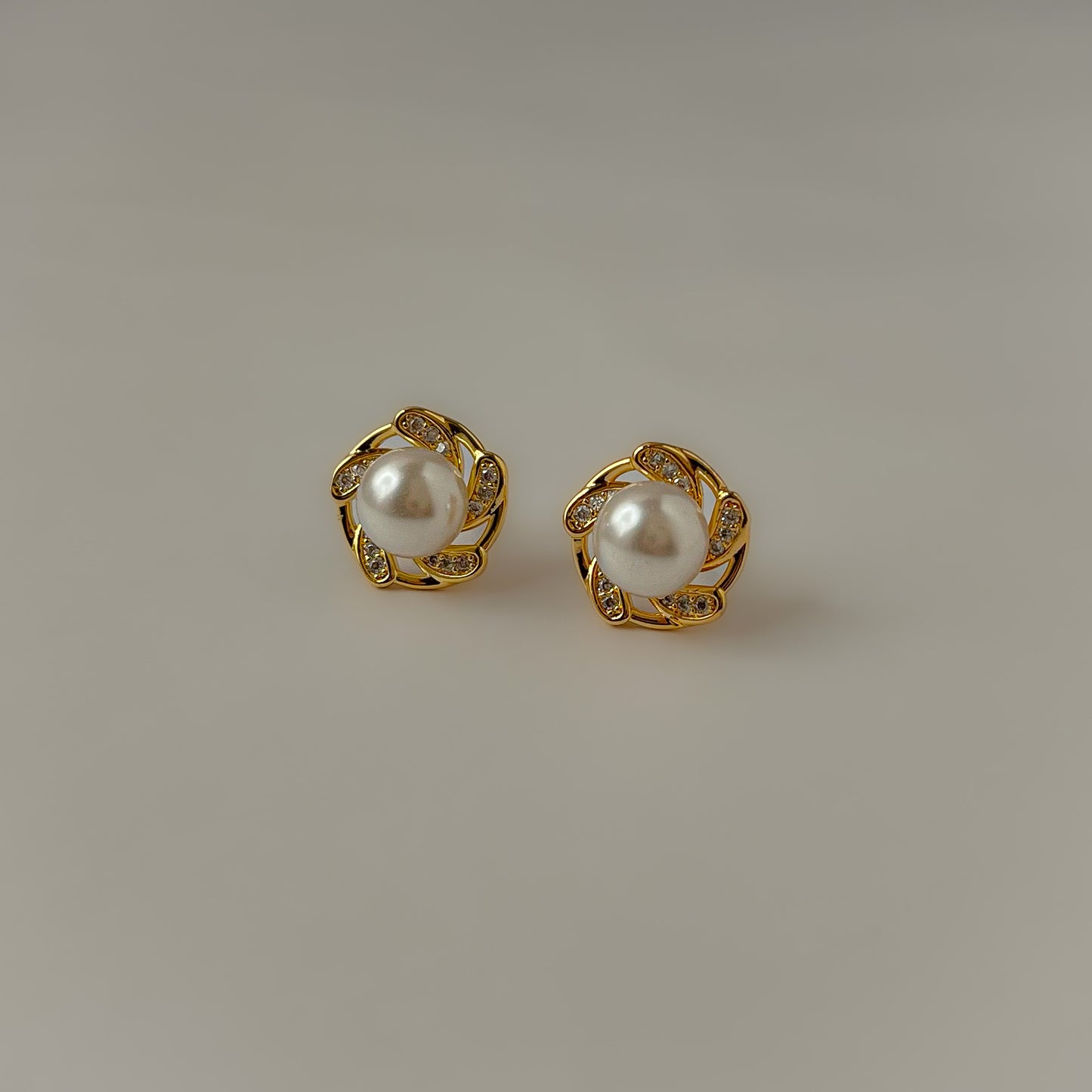 18K Gold Plated Pearly Stud Earrings