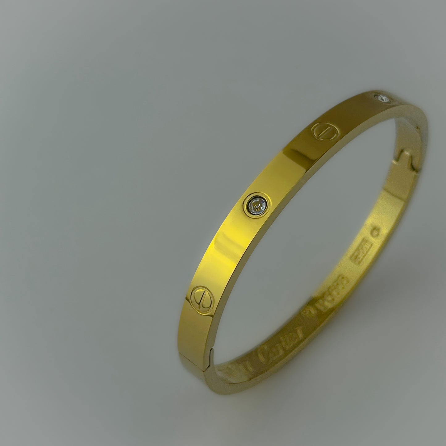 18K Gold Plated Minimal Design Luxury Bracelet