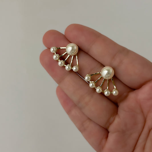 Korean Pretty Pearl Earrings