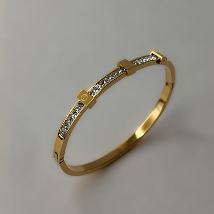 18K Gold Plated Luxury AD Stone Bracelet