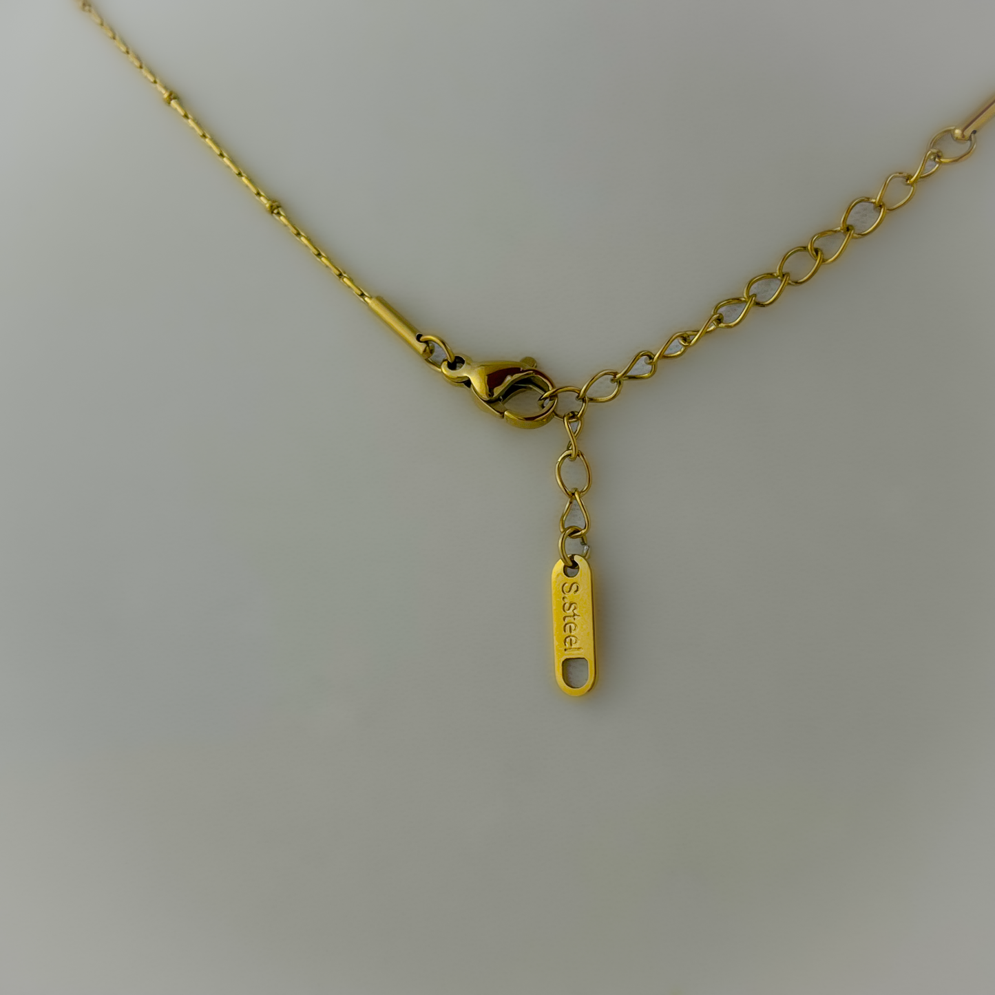 18K Gold Plated Ribbon Style Pretty Necklace