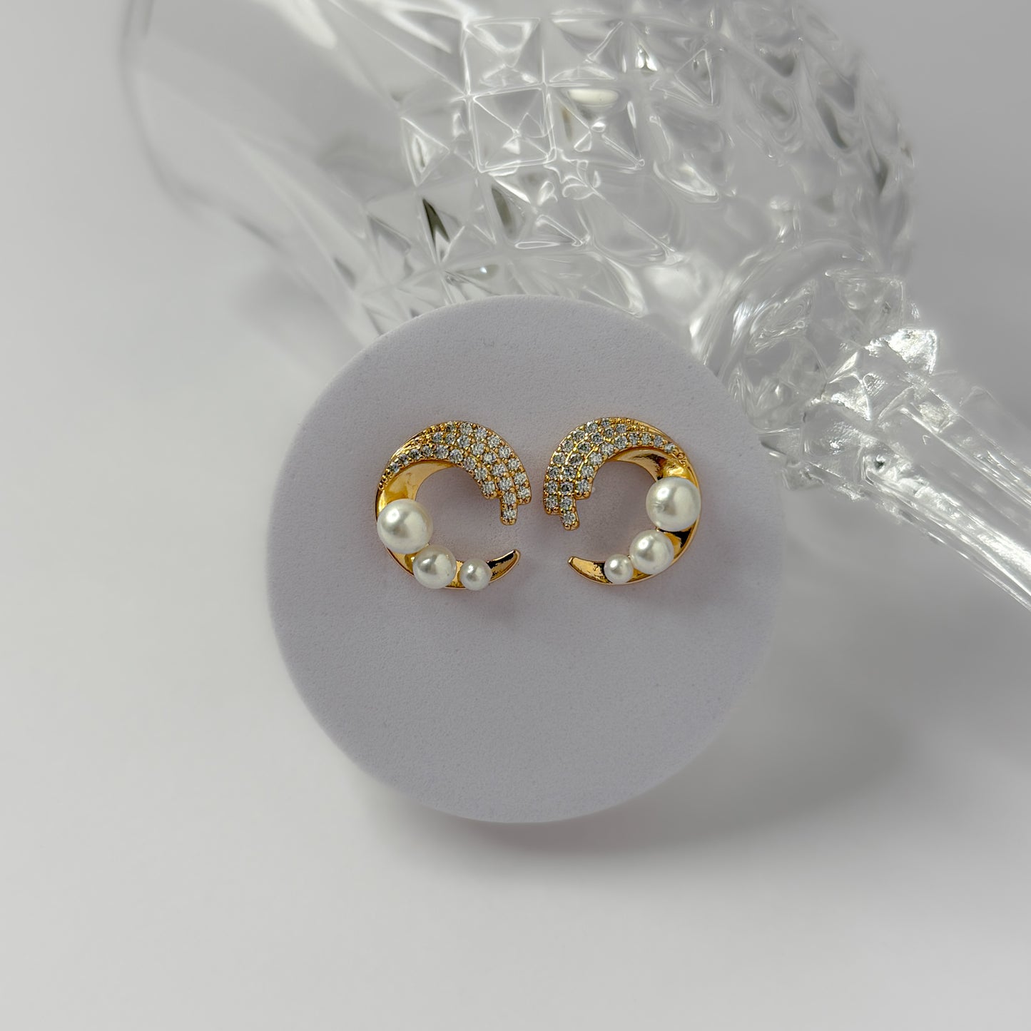 18K Gold Plated Classy Pearly Zirconia Earrings