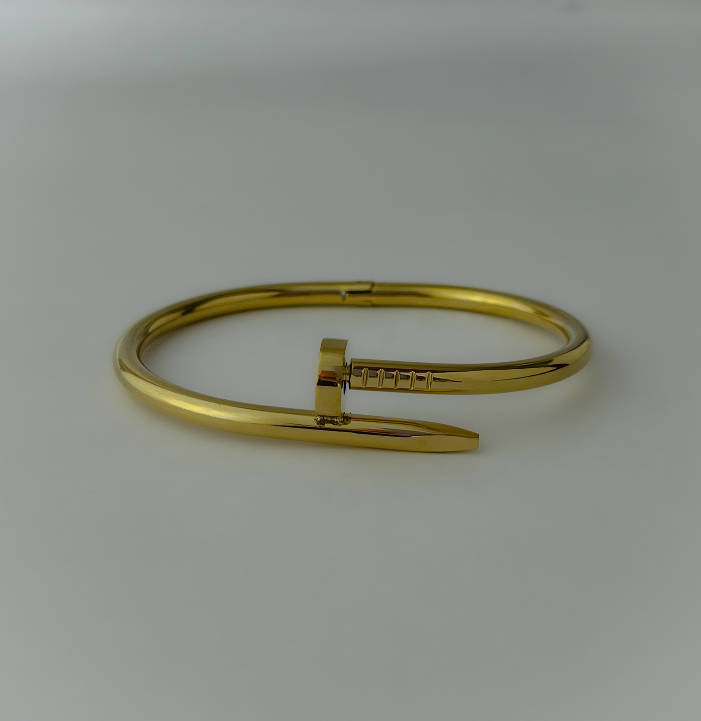 18K Gold Plated Luxury Nail Bracelet