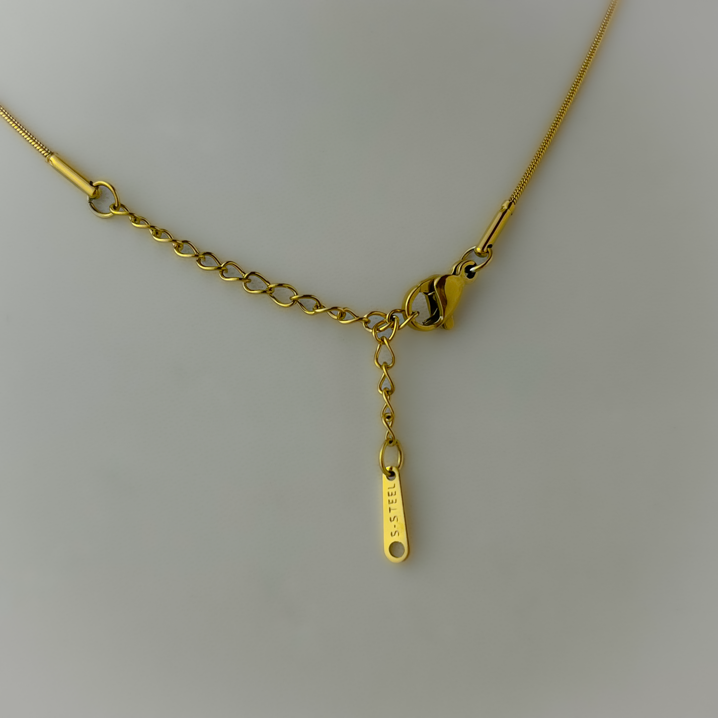 18K Gold Plated Minimal Heart Necklace