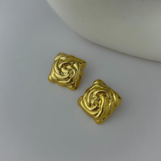 18K Gold Plated Chunky Petals Earrings