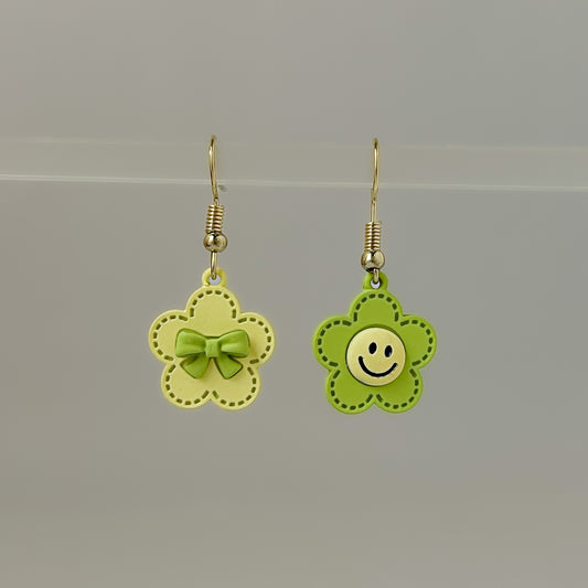 Cute Mismatch Smile Bow Earrings