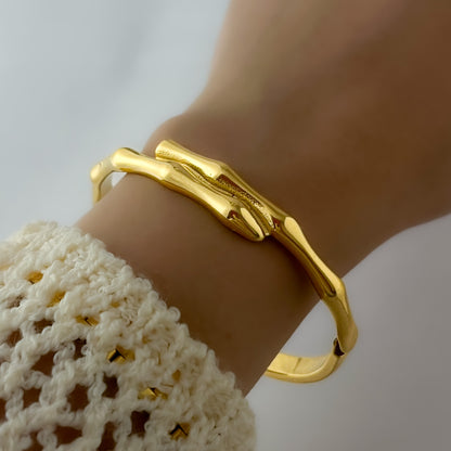 18K Gold Plated Hug Bamboo Bracelet