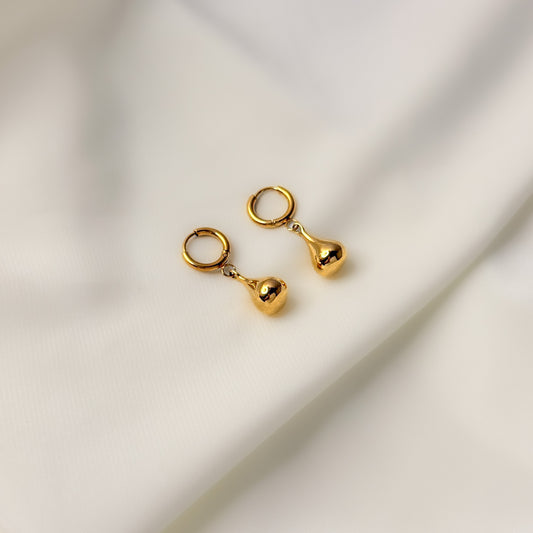 18K Gold Plated Waterdrop Hoop Earrings