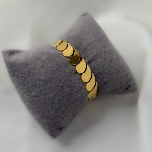 18K Gold Plated Teardrop Pattern Bracelet