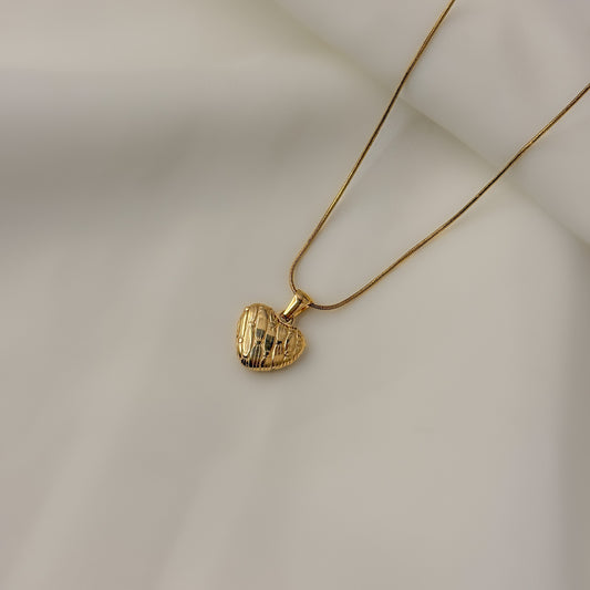 18K Gold Plated Textured Heart Necklace