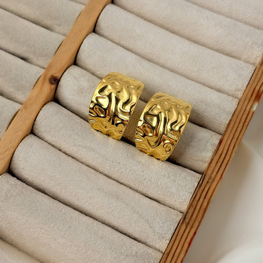 18K Gold Plated Statement Hammered Half Hoops
