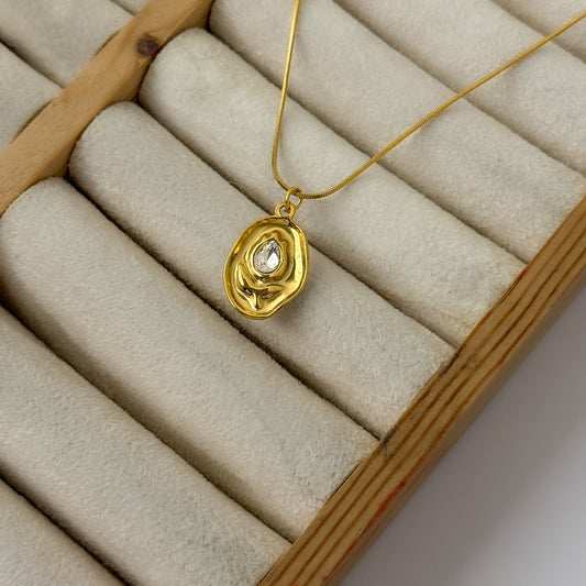 18K Gold Plated Vintage Stone Rose Necklace