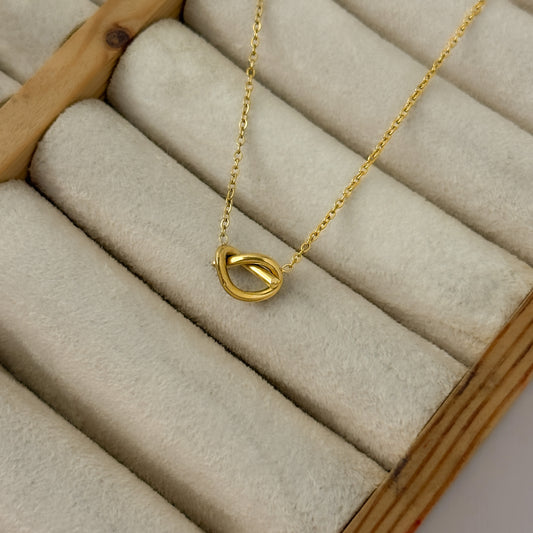 18K Gold Plated Love Knot Necklace